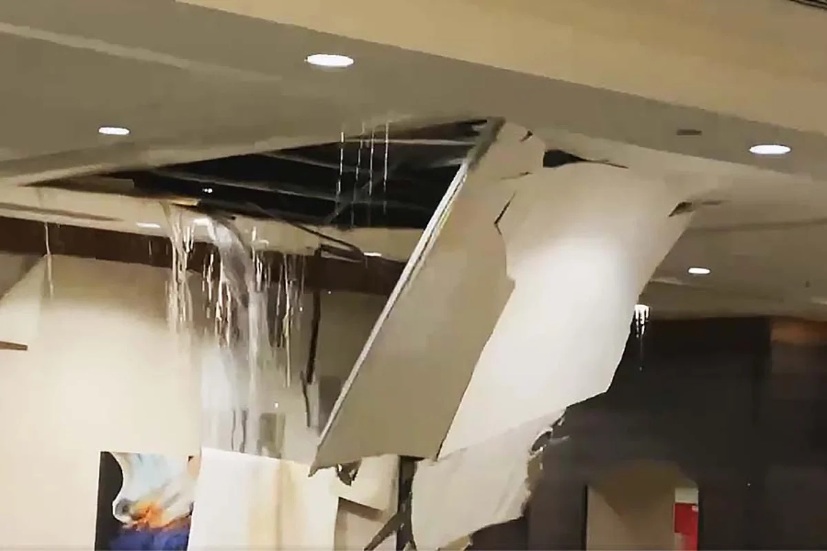 busted water pipe in ceiling in Melissa TX